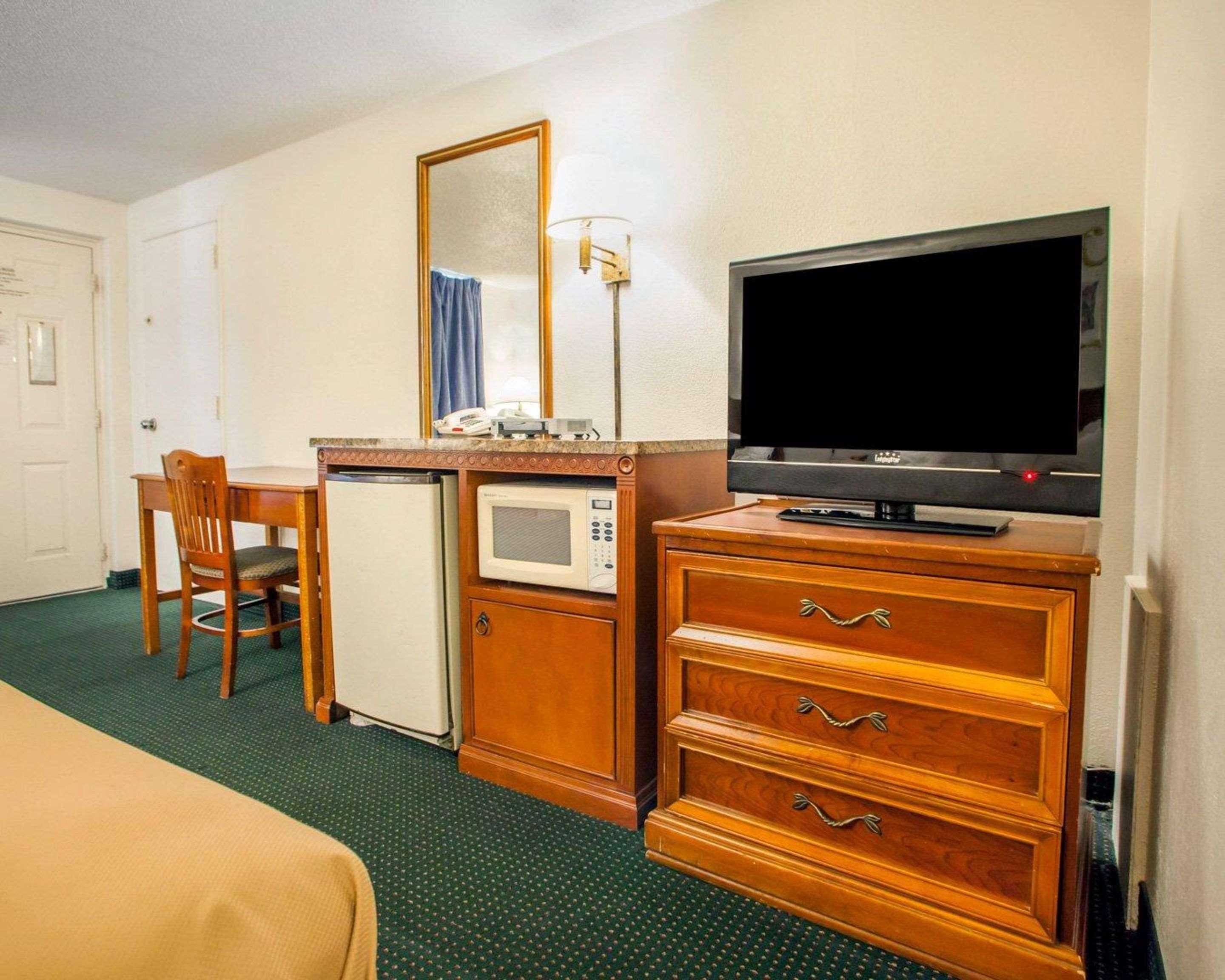 Econo Lodge Somers Point Buitenkant foto
