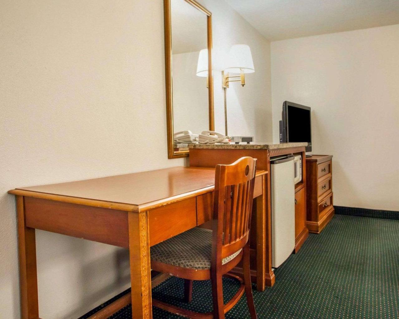 Econo Lodge Somers Point Buitenkant foto