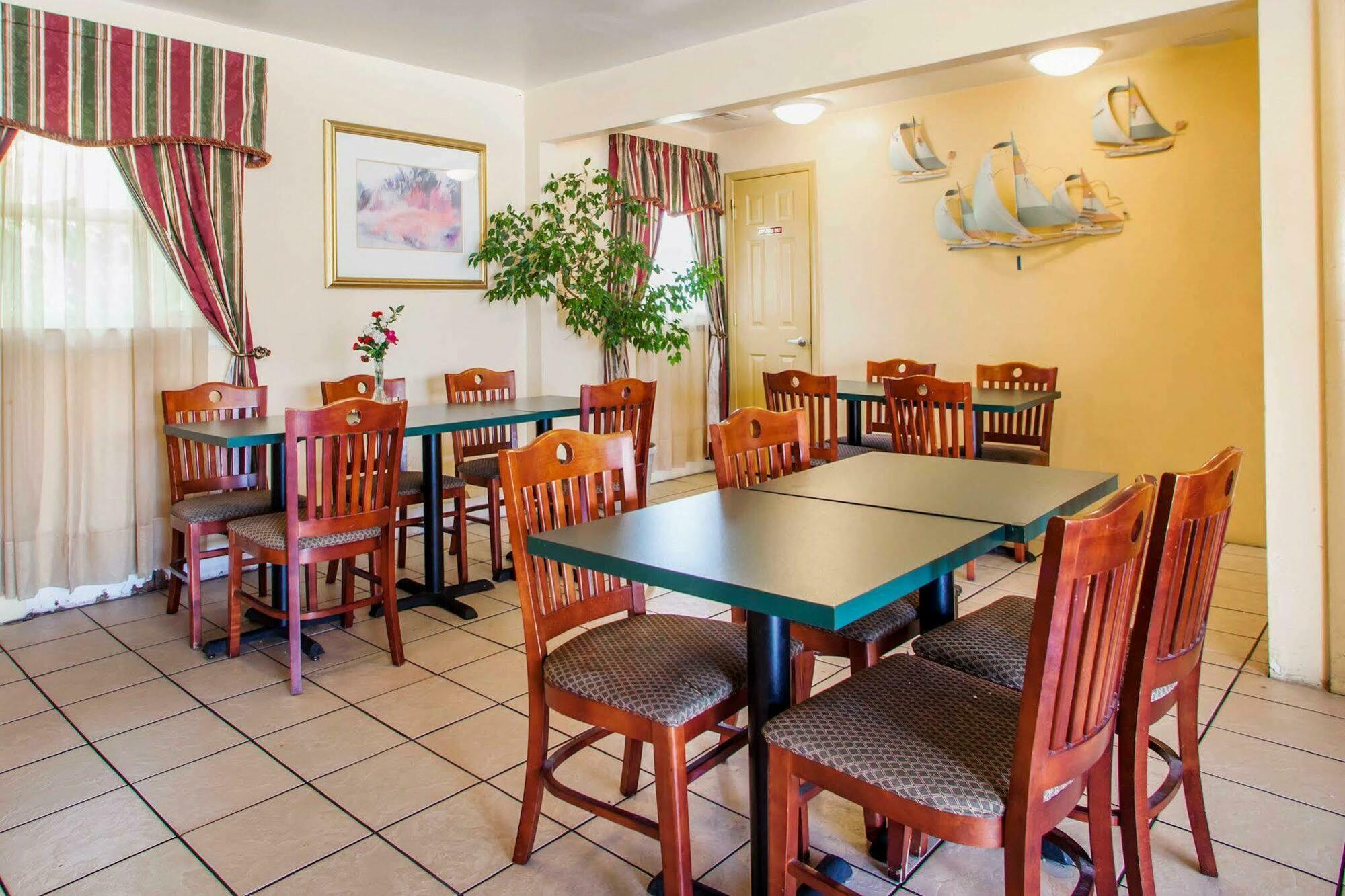 Econo Lodge Somers Point Buitenkant foto